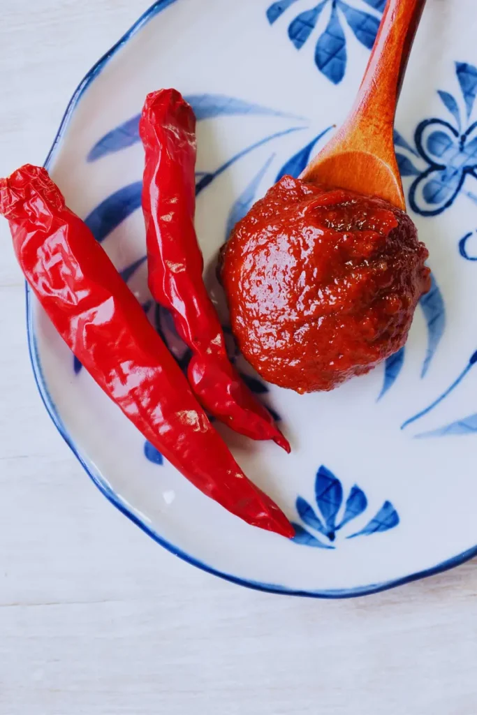 Why Korean People Love Korean Spicy food?