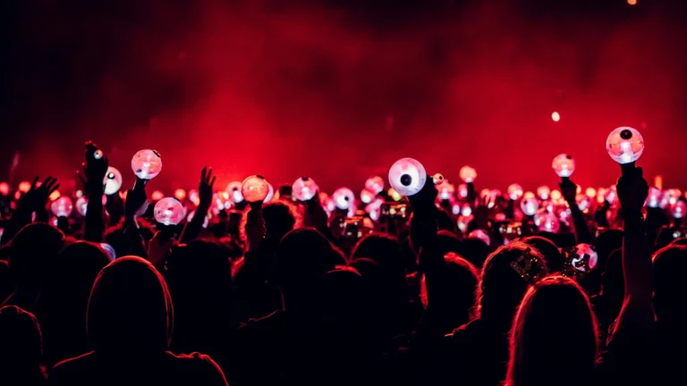 Unveiling the Passionate World of K-pop Fandoms: The Heartbeat of K-pop